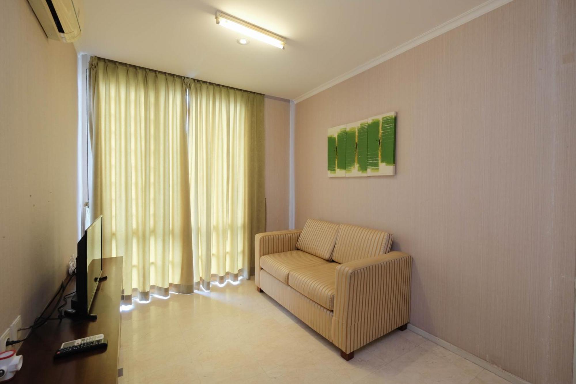 Apartment And Homey 2br At Fx By Travelio *